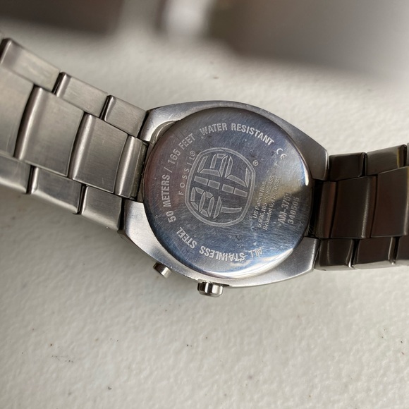 Fossil Womens Big Tic AM 3759 Silver Tone Stainless Steel Analog Wristwatch - Picture 5 of 13